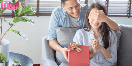 Các Món Quà Tặng Bạn Gái Ý Nghĩa Và Độc Đáo Nhất Hiện Nay