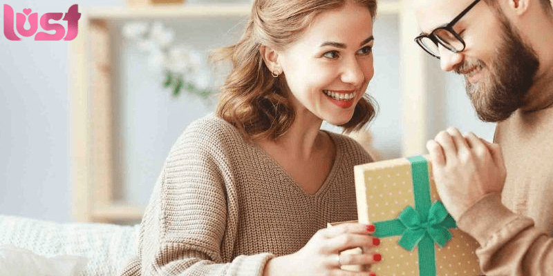 Mua Quà Gì Tặng Sinh Nhật Bạn Trai? Gợi Ý Quà Tặng Ý Nghĩa, Tinh Tế