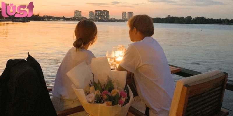 Nơi Hẹn Hò Kín Đáo Ở TPHCM: Top Địa Điểm Siêu Lãng Mạn