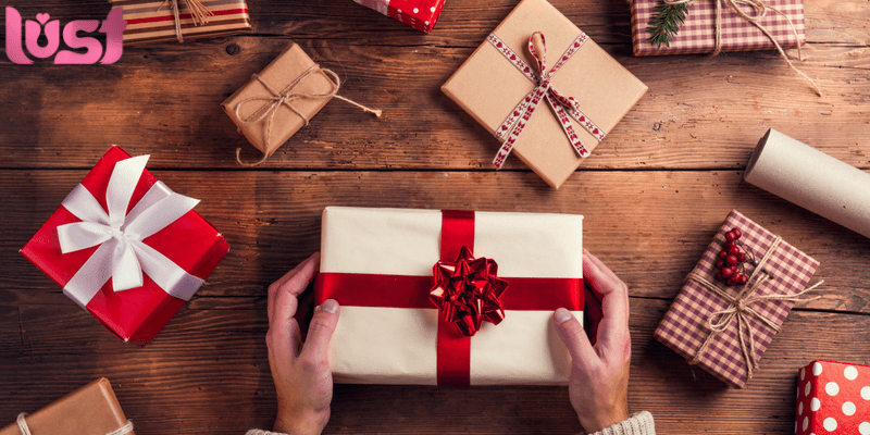 Quà Tặng Phụ Nữ: Gợi Ý Những Món Quà Ý Nghĩa Và Tinh Tế Nhất