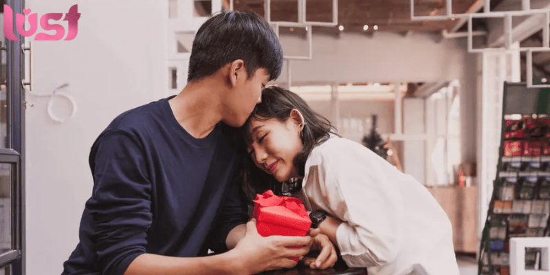 Quà Tặng 20 10 Cho Bạn Gái: Gợi Ý Độc Đáo Và Ý Nghĩa Nhất 2025