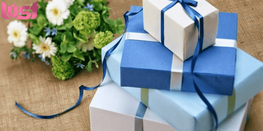 Sinh Nhật Nên Mua Gì? Gợi Ý Món Quà Ý Nghĩa Và Độc Đáo